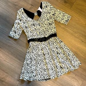 Like New Juniors Dress